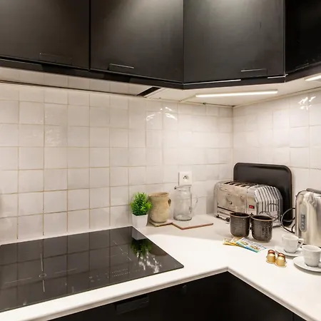 Charmant Appartement, Ile St Louis, 4th Ard, Calme Et Central *